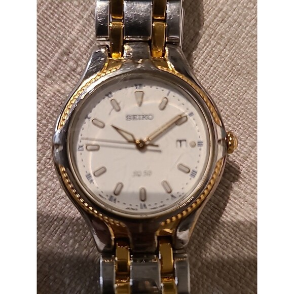 Seiko Women\'s Watch Stainless Steel Two Toned - Gold  Tone Accent Needs Battery main image 9